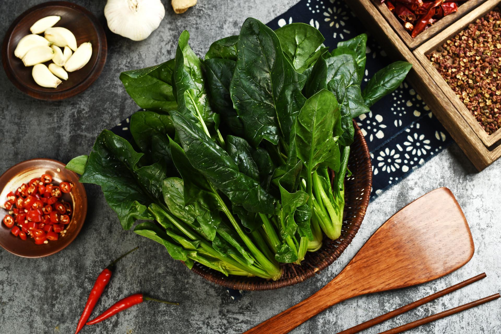 菠菜汁馒头怎么做不变色 菠菜汁怎么蒸完不变色