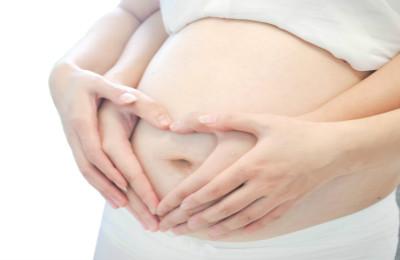  孕期，孕妇为何会感觉肚子又紧又硬？