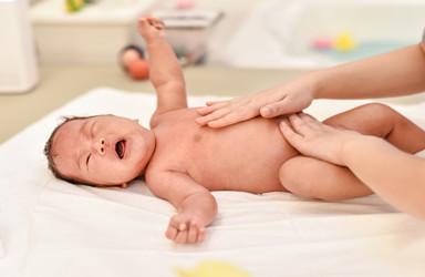 4个月宝宝“歪脖子”怎么回事？