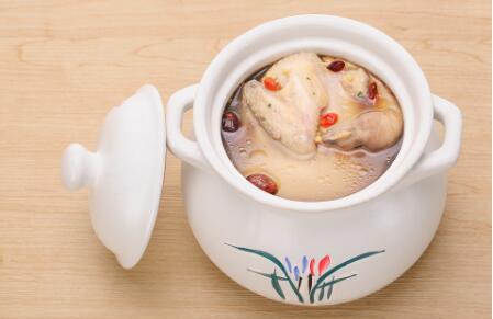 夏天吃鸭肉炖什么好