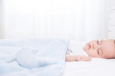 二岁半宝宝睡眠标准是多少