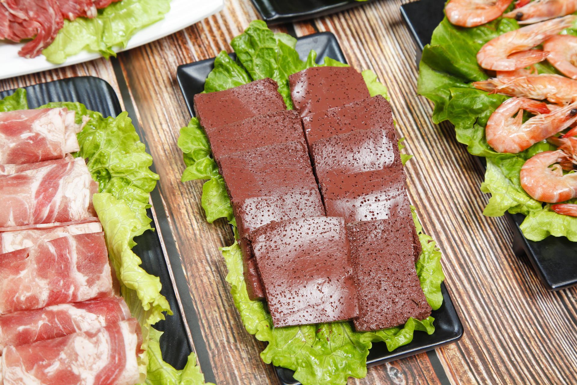 鸭血要怎样才不会凝固 鸭血加多少醋不凝固