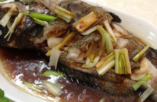 哺乳期可以吃青斑鱼吗