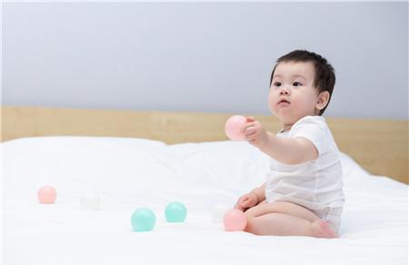 有哪几个特征的宝宝长大颜值一定高