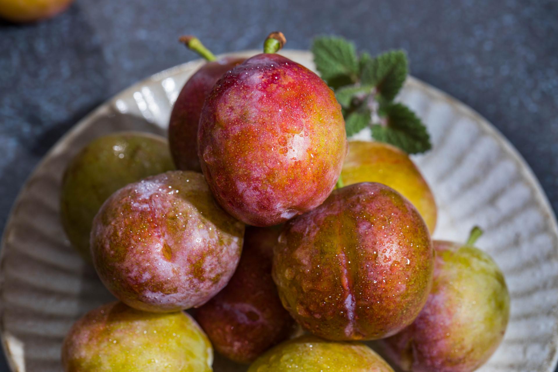 西梅的核仁能吃吗