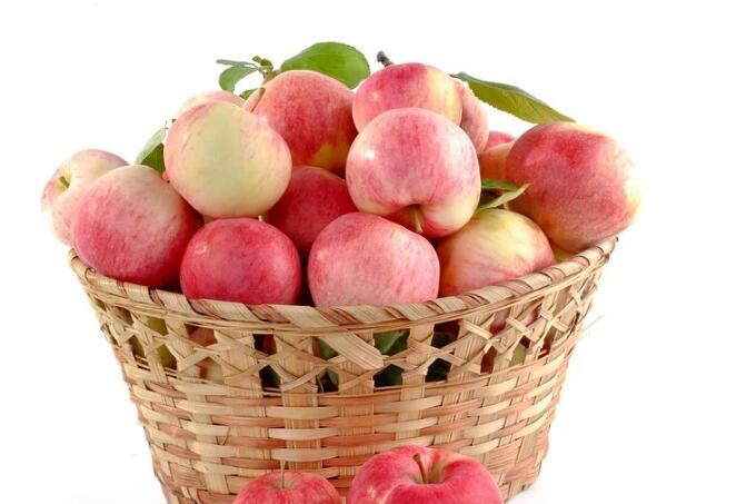 苹果可以放微波炉里面加热吗