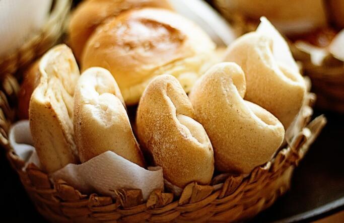 面包怎么做才松软好吃 基础发酵很重要