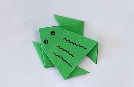 最简单的小青蛙折纸步骤