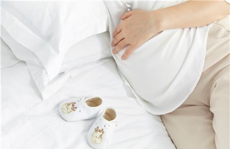 孕晚期怎么睡觉比较好 孕晚期千万别这样睡
