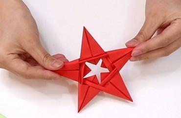 空心五角星的折法教程