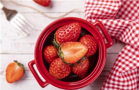 草莓的热量 好吃热量低