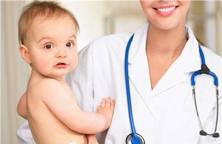 宝宝丘疹荨麻疹怎么治疗 宝宝荨麻疹怎么办