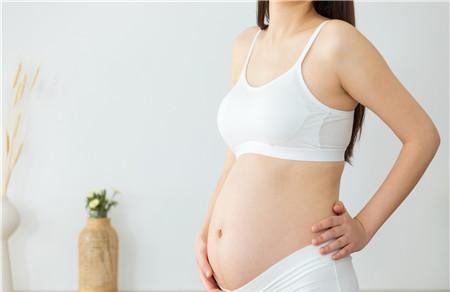 宮縮在肚子的哪個部位 宮縮與胎動有這些不同