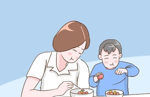 妈妈带宝宝外出吃饭，如果他能做到这4点，说明你家孩子有教养