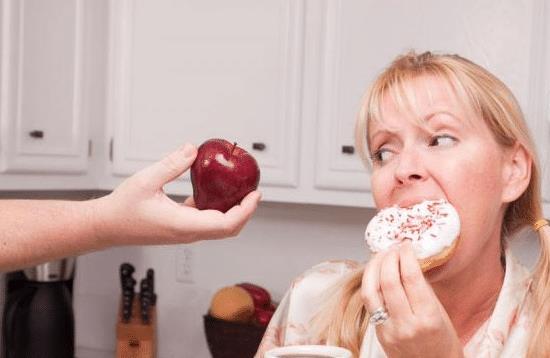 怀孕之后为了宝宝，孕妇有些食物不要乱吃，准妈妈要多加小心