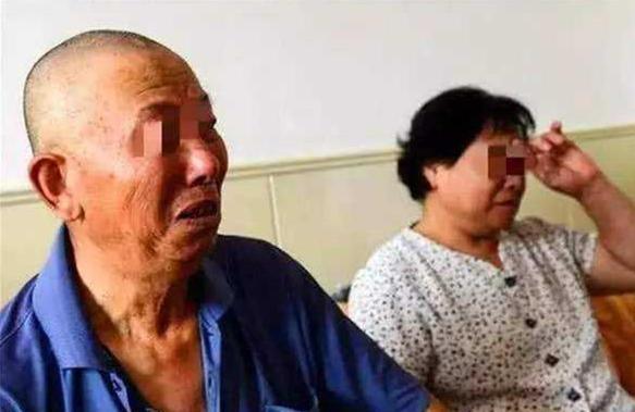 “我绝不帮你们带孩子”，6旬老人含泪哭诉，引起网友共鸣