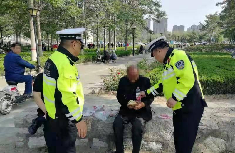 【我为群众办实事】七旬老人赌气离家，临清交警相助安全回家