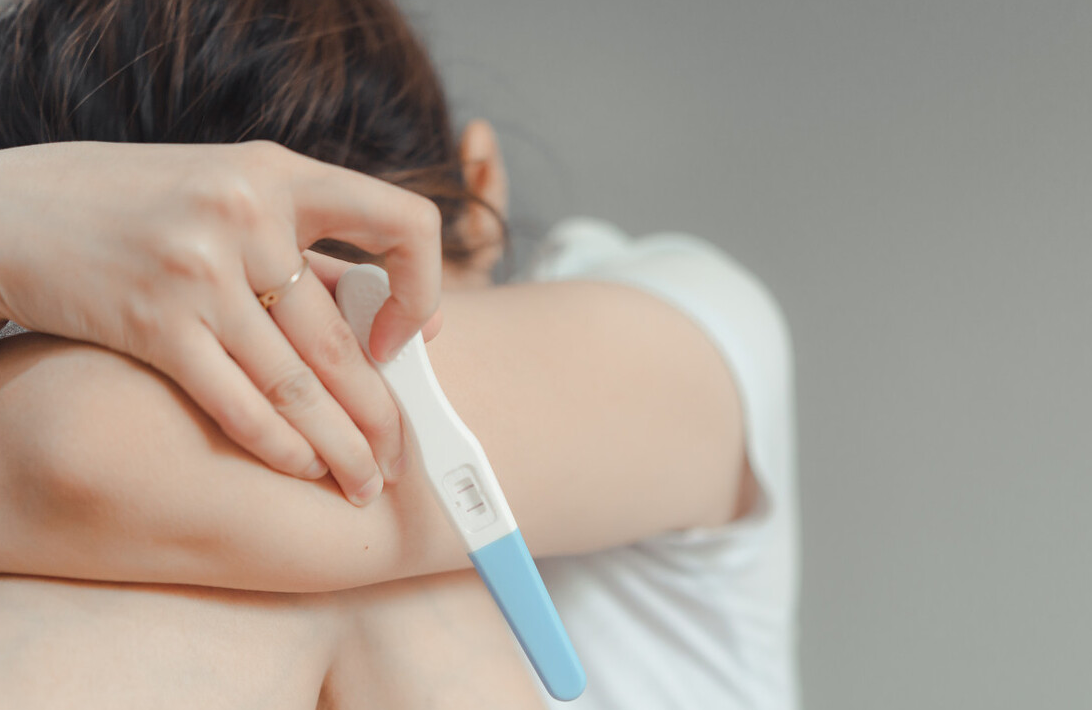 女子备孕半年，查出宫颈癌，医生怒斥：这5种男人，不要挽留