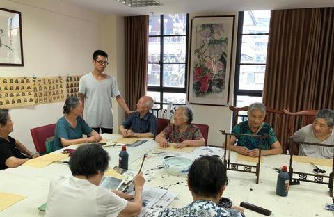 养老院的一课：尽量不做丁克，有个孩子也挺好的