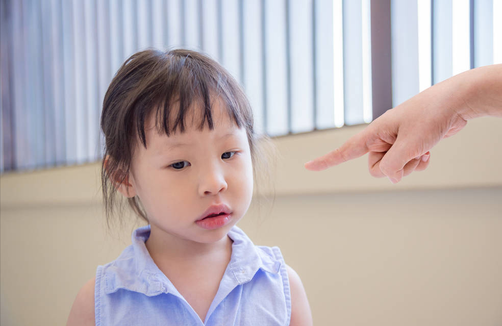 孩子喜欢听故事烦说教，好爸妈必备讲故事技能，教育效果事半功倍