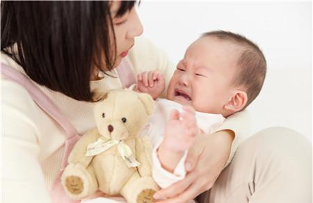 早产儿日常护理注意事项 洗澡喂养均有严谨的讲究