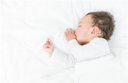新生儿溶血性黄疸与母亲血型有什么关系