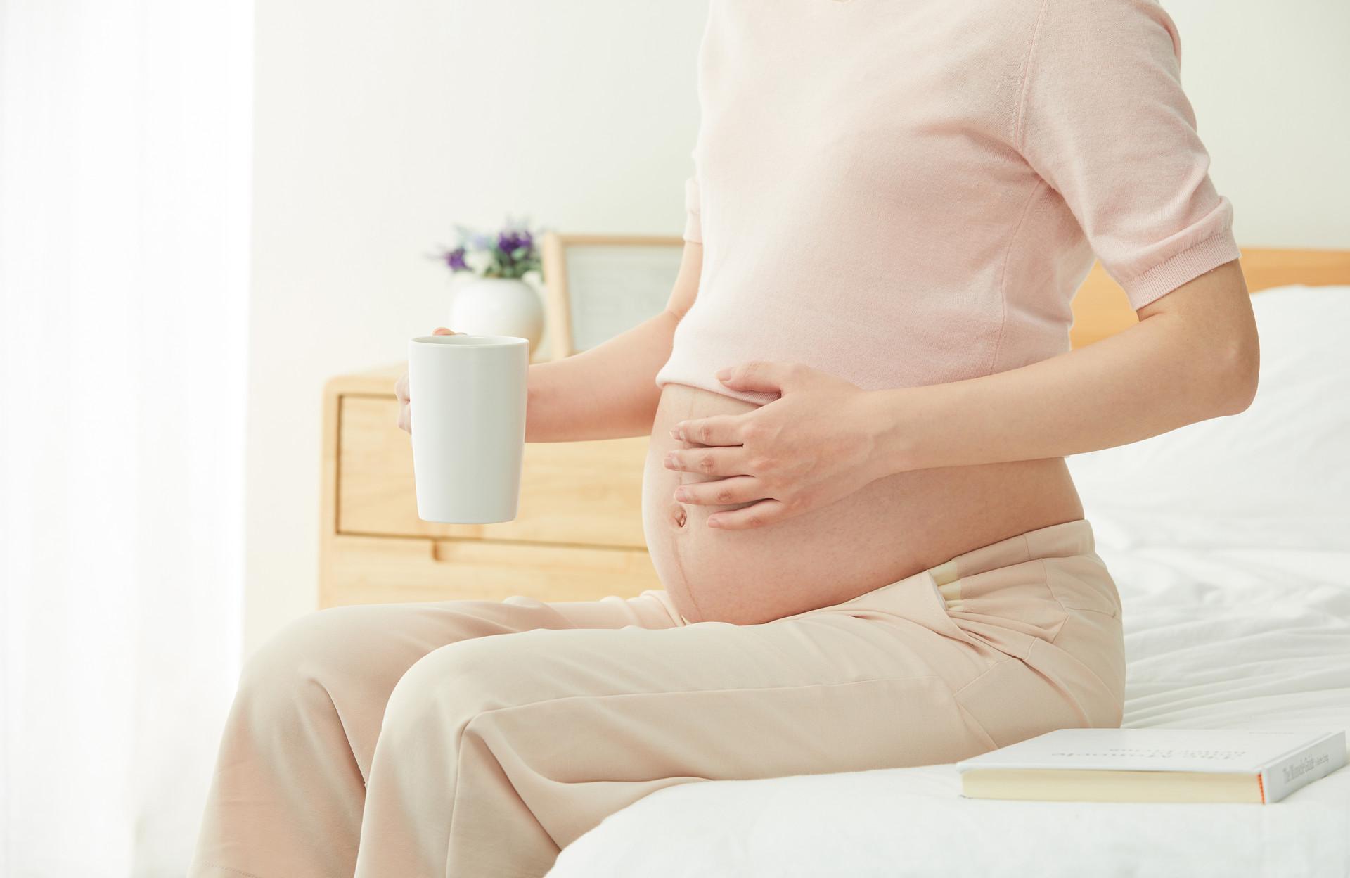 孕妇深蹲有助于催产吗